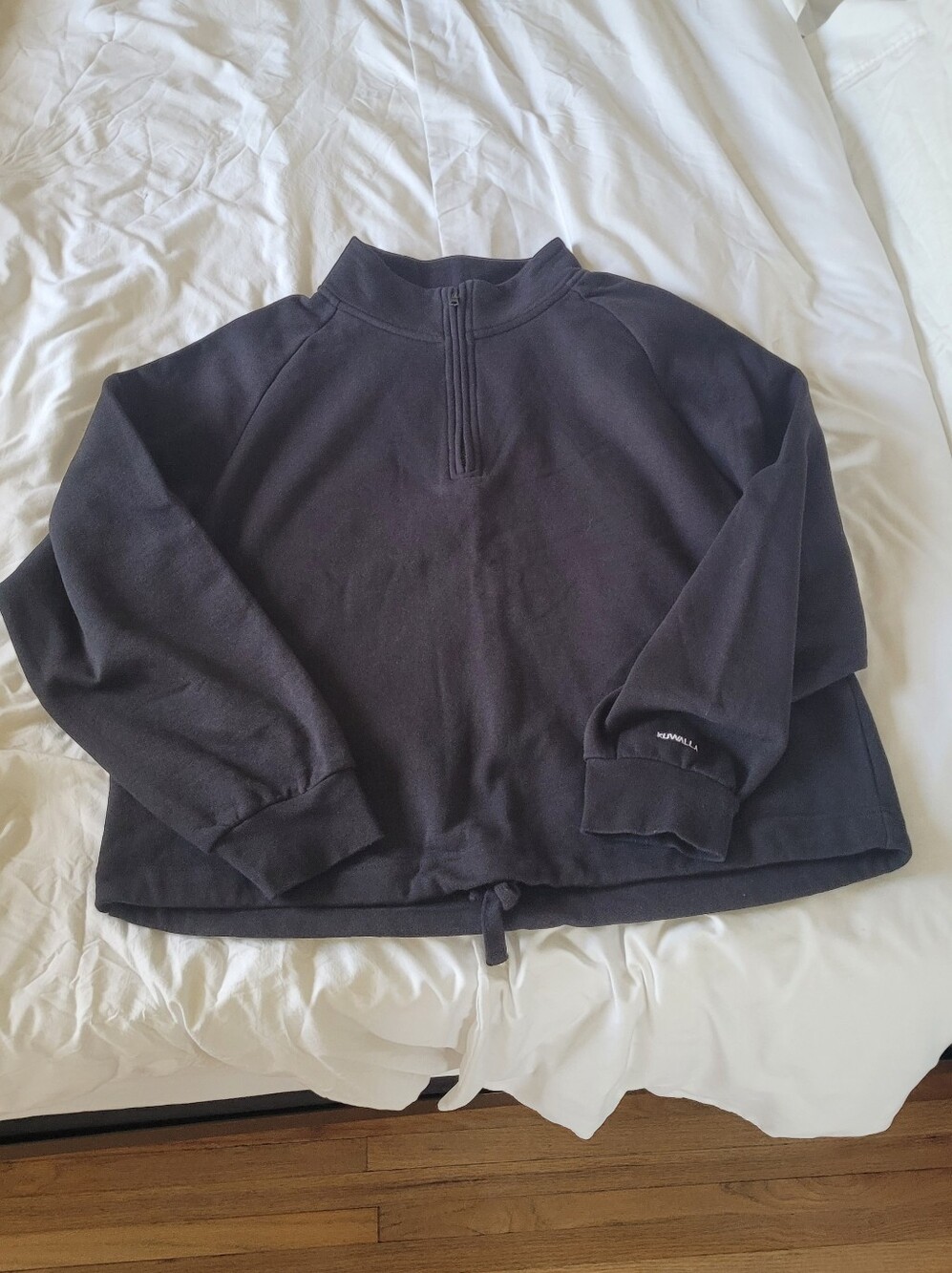 Quarter-Zip Black Pullover Sweatshirt Like New Xl Kuwalla